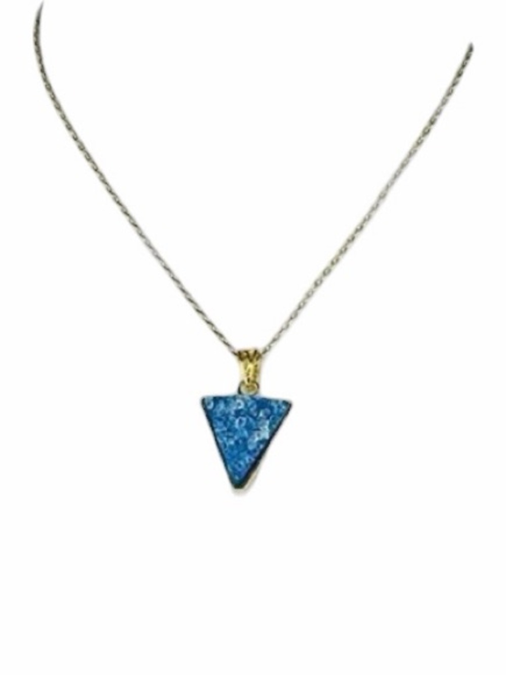 10/$25🦋 T&J Designs Blue Triangle Druzy Necklace